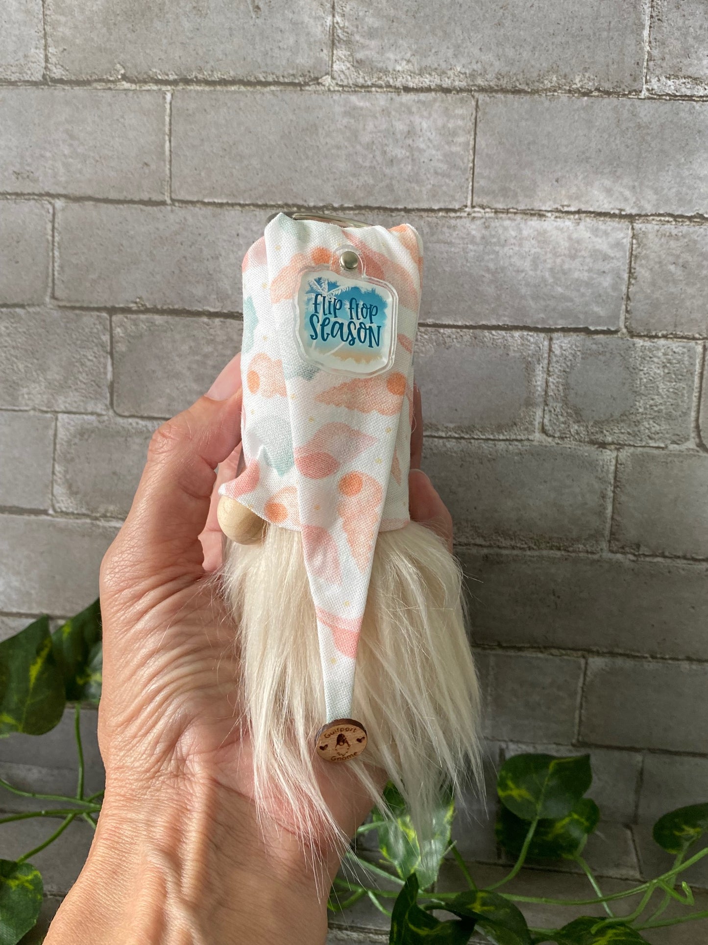 Gulfport Gnome™-Flip Flop Season Beach Decor- 4" Plush Mini Seashells Gnome