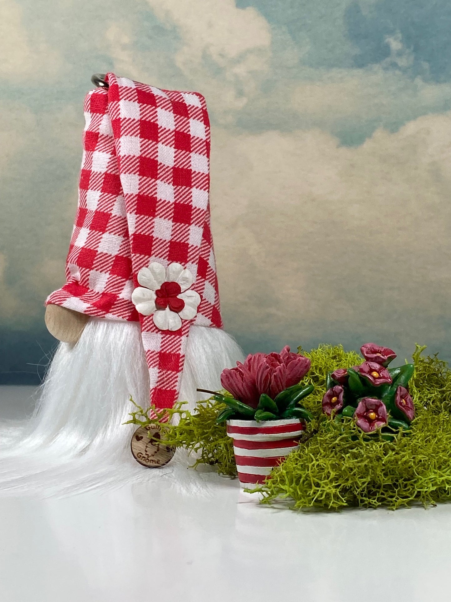 Gulfport Gnome™ - Red and White Collectible Decor- 4" Plush Gnome - Red Decor