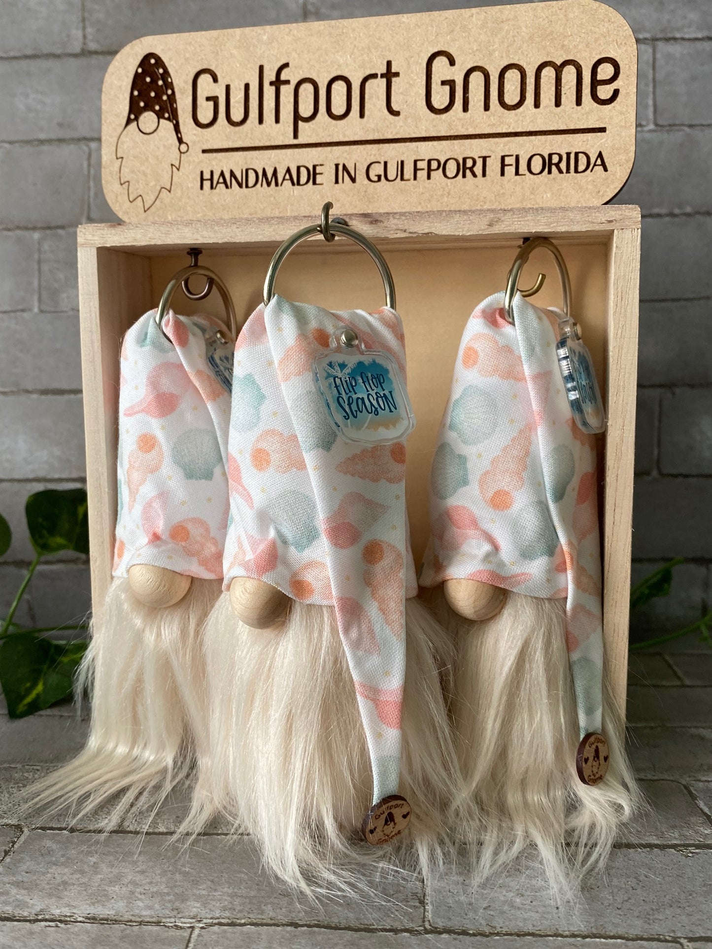 Gulfport Gnome™-Flip Flop Season Beach Decor- 4" Plush Mini Seashells Gnome